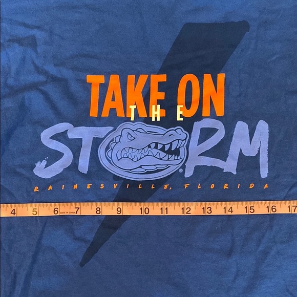 Delta Florida Gators NCAA Vibrant Blue & Orange Short Sleeve Tee Graphic XL - Picture 2 of 6